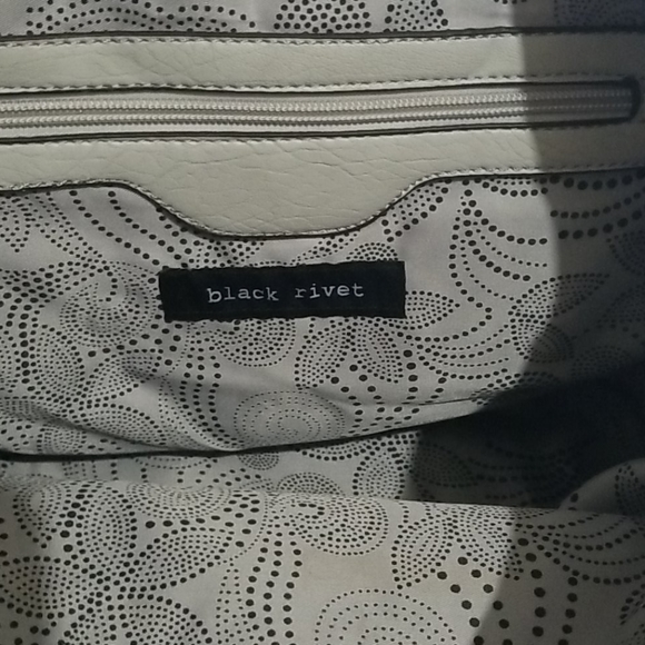 Black Rivet bags - Picture 3 of 4